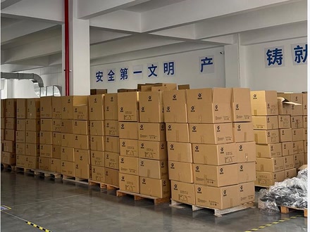 Export packaging and delivery: How to transport lamps without breaking down